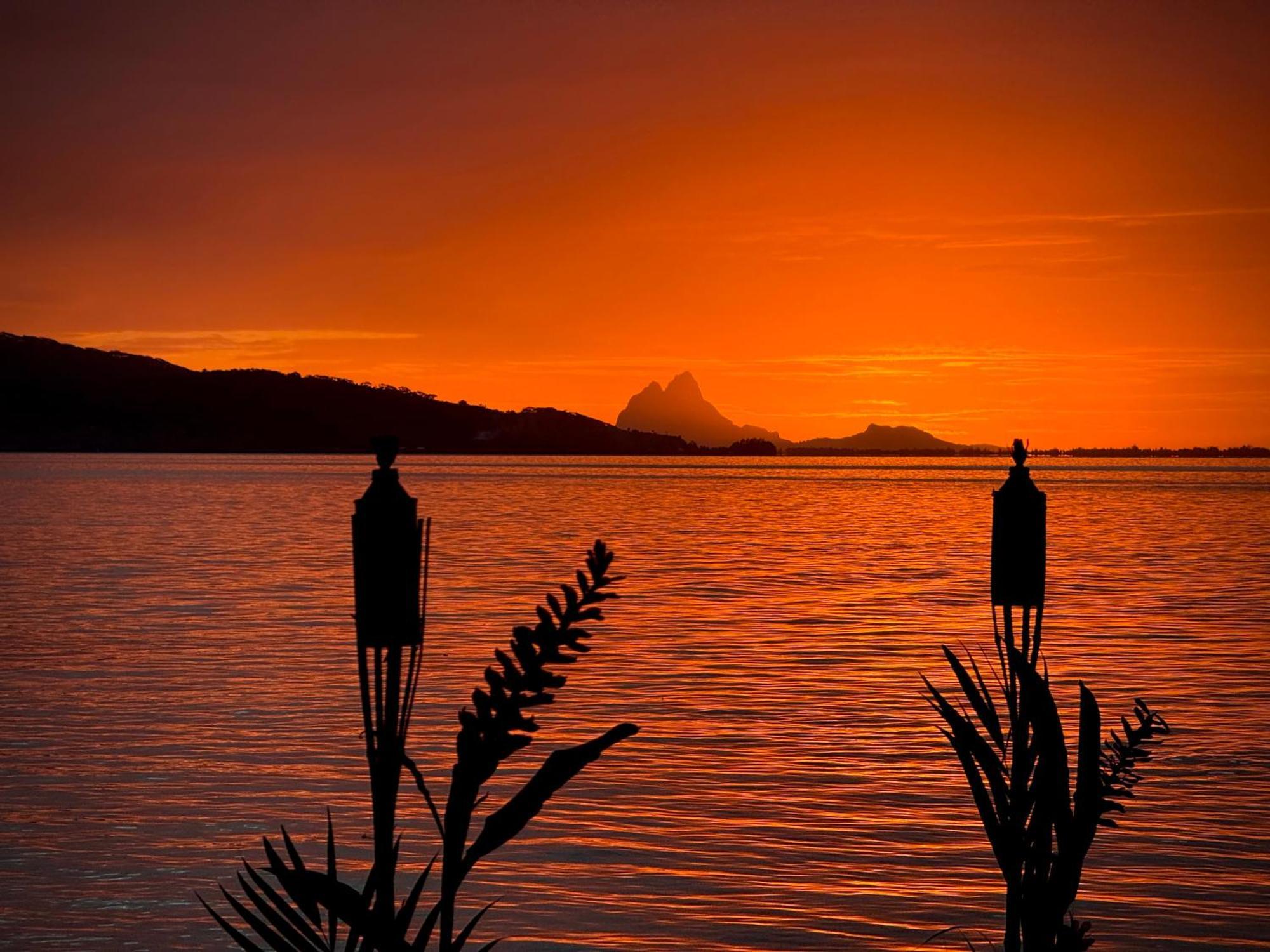 Eden Private Island Tahaa Hotel Patio  Bagian luar foto